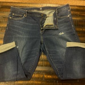 Gap Women’s girlfriend fit size 20R.
